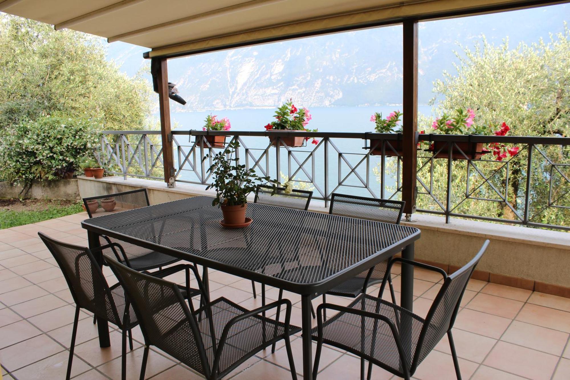 La Casa Sul Lago Apartments - Olive Tree Apartment Limone sul Garda Exterior foto
